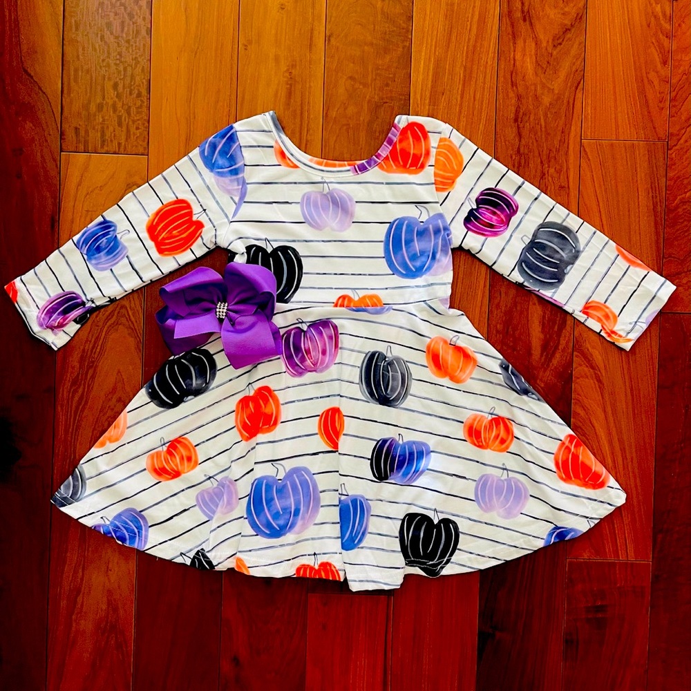 Girls pumpkin Fall Dress with Matching bow